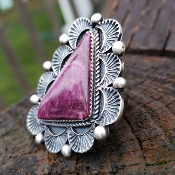 SOLD Vintage Spiny Oyster Native American Ring S 9 - Picture 3 of 8